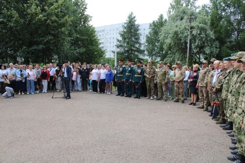 Хәтер исән: Алабугада хәрби хәрәкәтләр ветераннары көнен билгеләп үттеләр