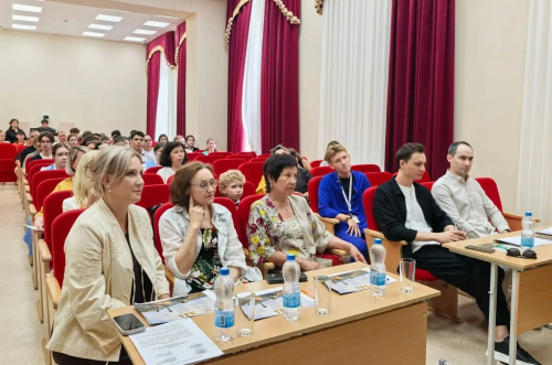 В Елабуге проходит музыкальный конкурс Айдара Салахова