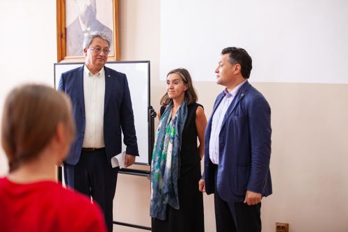 В Елабужском институте КФУ школьники встретились с Рустемом Нуриевым