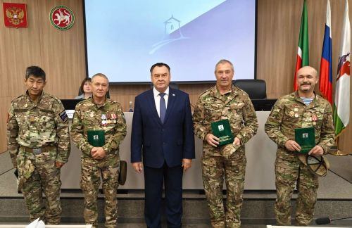Елабужские ветераны боевых действий получили награды за общественную работу