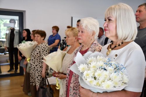 Алабугада һәлак булган сугышчыларның гаиләләренә Батырлык орденнары тапшырылды