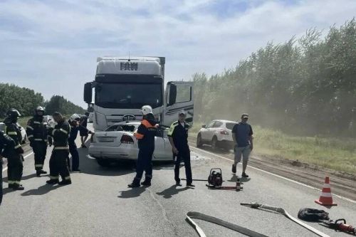 В Татарстане водитель Volkswagen погиб после столкновения с грузовиком