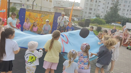 В Елабуге детский сад №32 устроил праздник в сквере «Сад у дома»