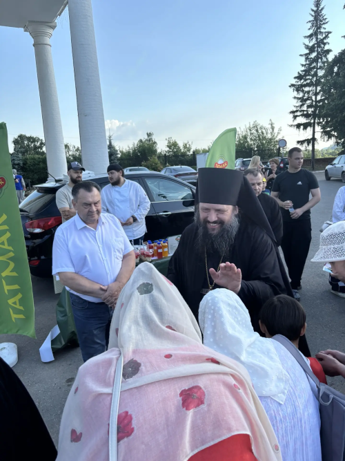 В Елабуге торжественно отметили День семьи, любви и верности