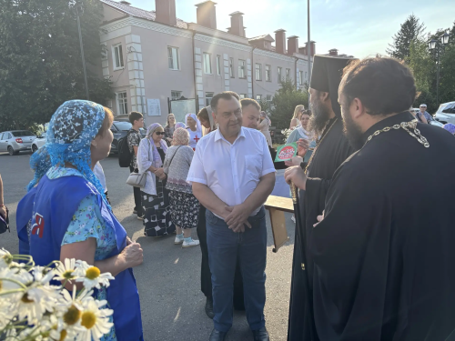 В Елабуге торжественно отметили День семьи, любви и верности
