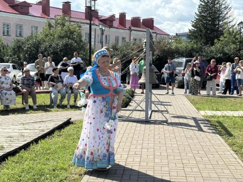 Фронтовой звонарь Вадим Мартовой дал концерты в Елабуге