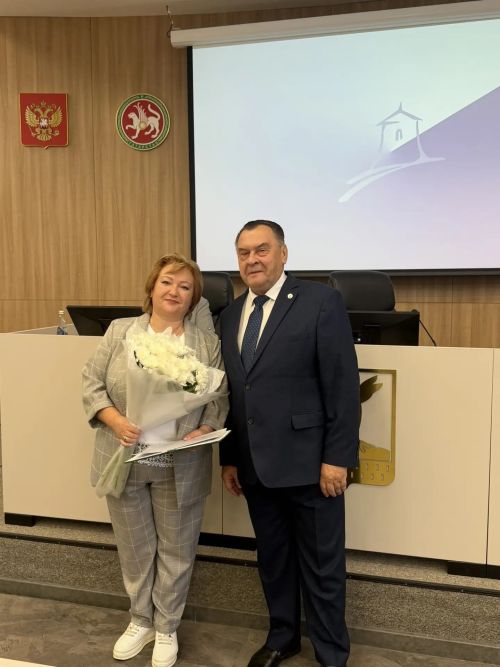 Алабуга төзүчеләрен шәһәр планеркасында бүләкләр белән билгеләп үттеләр