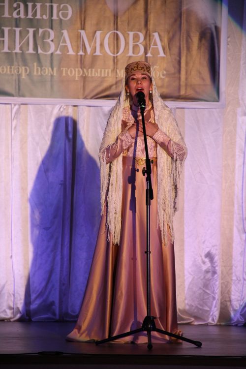 В Елабуге презентовали книгу Наили Низамовой “Школа ремесла и жизни”