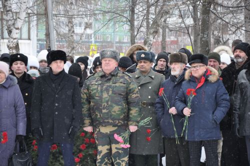 В Елабуге почтили память воинов-интернационалистов