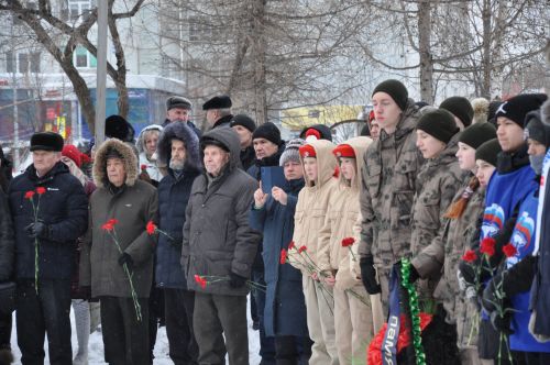 В Елабуге почтили память воинов-интернационалистов