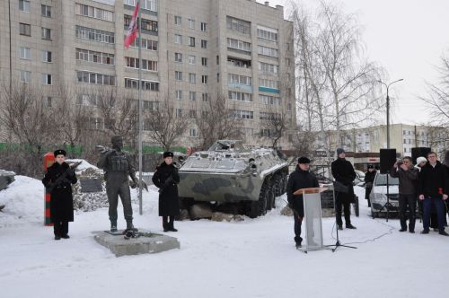 В Елабуге почтили память воинов-интернационалистов