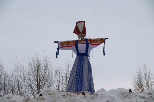 В Елабуге прошел праздник Масленицы