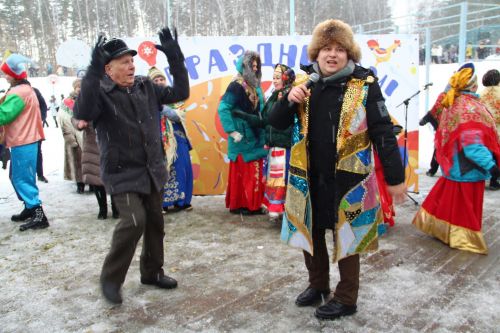 В Елабуге прошел праздник Масленицы