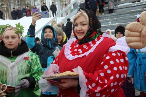 В Елабуге прошел праздник Масленицы