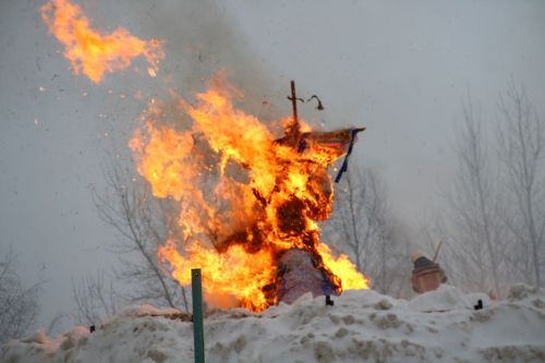 В Елабуге прошел праздник Масленицы