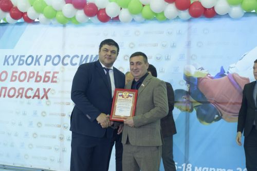 В Елабуге проходит соревнования на Кубок России по борьбе на поясах