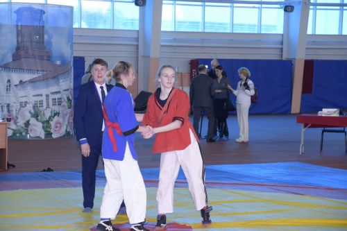 В Елабуге проходит соревнования на Кубок России по борьбе на поясах