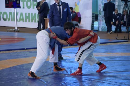 В Елабуге проходит соревнования на Кубок России по борьбе на поясах