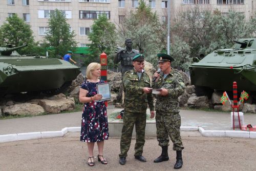 В Елабуге празднуют День пограничника