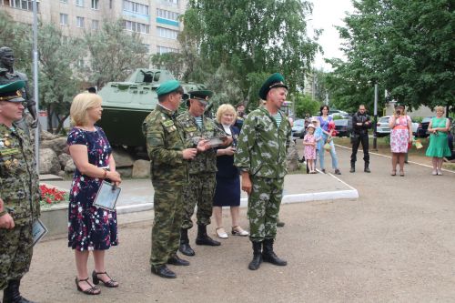 В Елабуге празднуют День пограничника