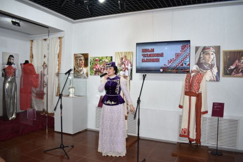В Елабуге открылась выставка «Народ в серебряном одеянии»