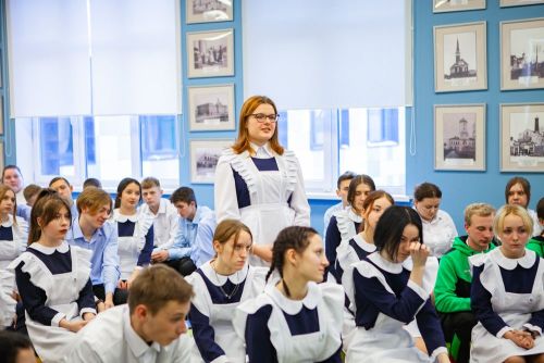 Школьники Лисичанска и Рубежного встретились с министром образования и науки РТ и главой Елабужского района