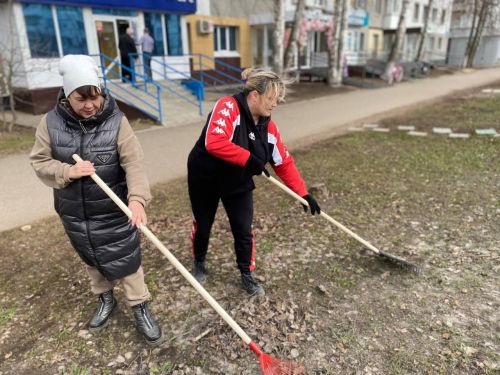 В Елабуге и районе активно проходят субботники