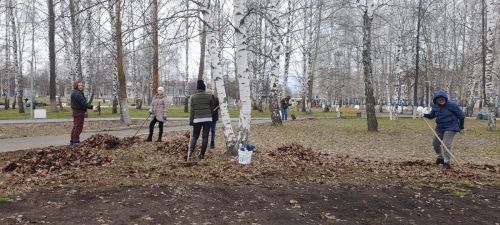 В Елабуге и районе активно проходят субботники