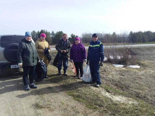 В Елабуге и районе активно проходят субботники