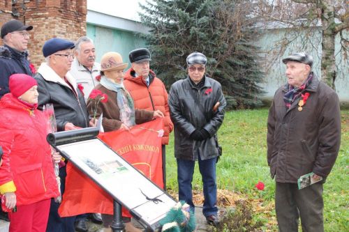 В Елабуге свои юбилеи отмечают два памятника Ленину