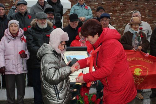 В Елабуге свои юбилеи отмечают два памятника Ленину
