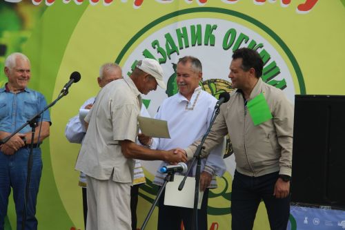 В Елабужском районе состоялся праздник «День огурца»