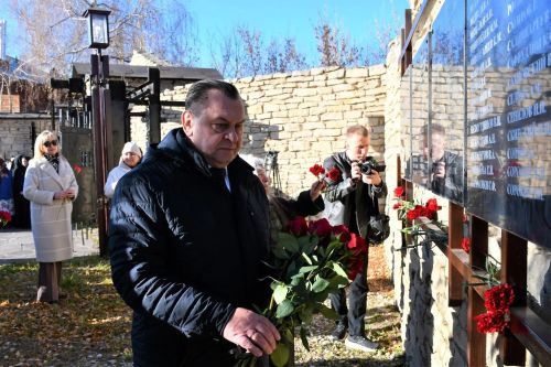 В Елабуге почтили память пострадавших от политических репрессий