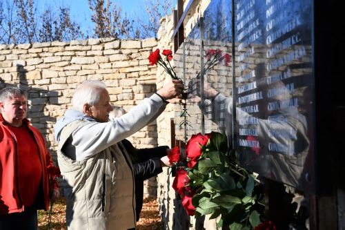 В Елабуге почтили память пострадавших от политических репрессий