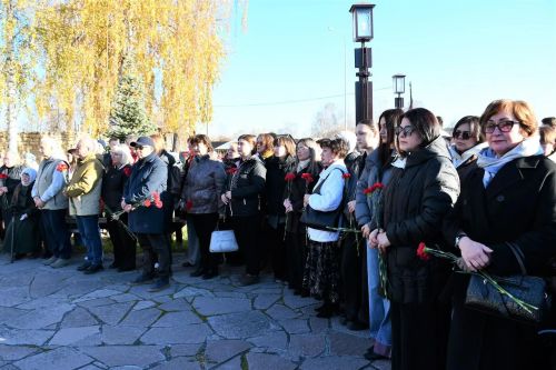В Елабуге почтили память пострадавших от политических репрессий