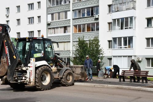 В Елабуге продолжают благоустраивать улицы Казанская и  Строителей