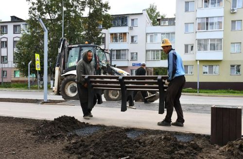 В Елабуге продолжают благоустраивать улицы Казанская и  Строителей