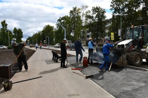 В Елабуге продолжают благоустраивать улицы Казанская и  Строителей