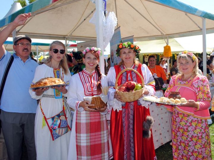 Социальные учреждения Татарстана приняли участие во Всероссийской Спасской ярмарке