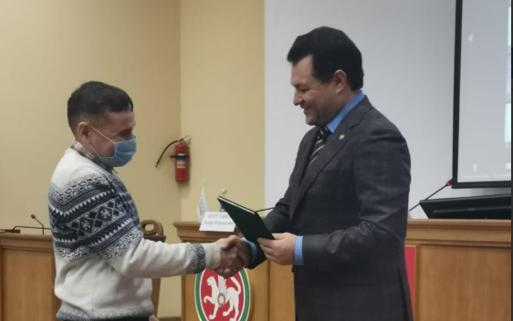 Рустем Нуриев наградил сотрудников Управляющих компаний