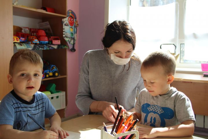 Дошколят в Елабуге принимают дежурные сады