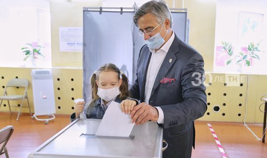 Василь Шайхразиев принял участие в досрочном голосовании