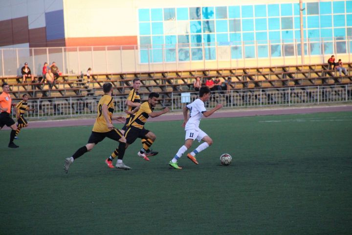 В Елабуге состоялся футбольный матч между командами «Алабуга» и СК «Камаз»