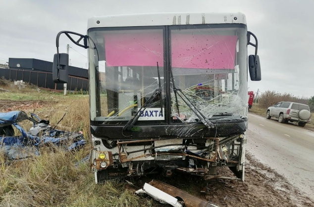 В Елабуге произошло смертельное ДТП: столкнулись вахта и легковушка