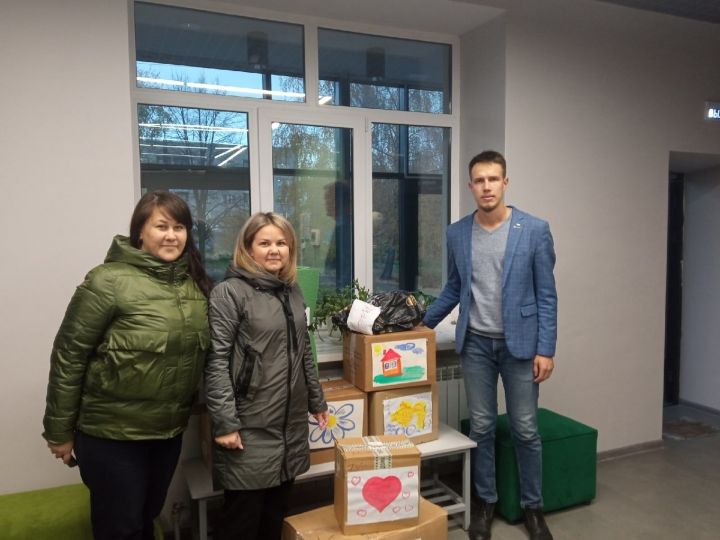 В Елабуге добровольцы отправили гуманитарную помощь на 3 млн рублей