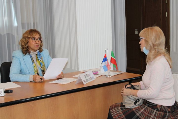 Елабужан проконсультировали по вопросам социальной защиты