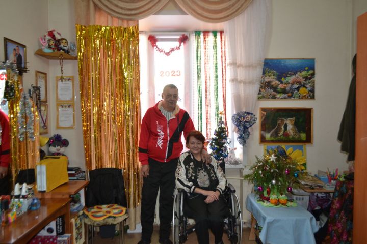 В Елабужском доме-интернате для престарелых выбрали лучшую новогоднюю комнату
