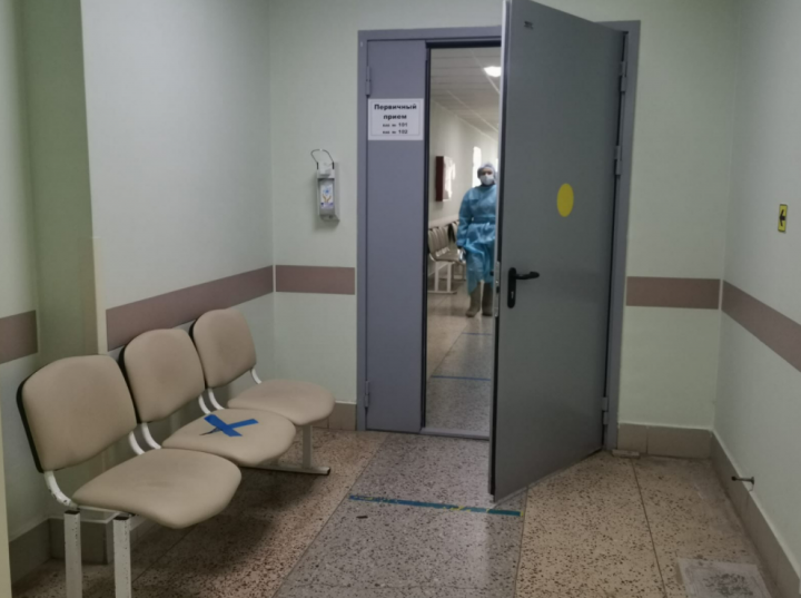 За сутки 105 татарстанцев госпитализировали из-за коронавируса