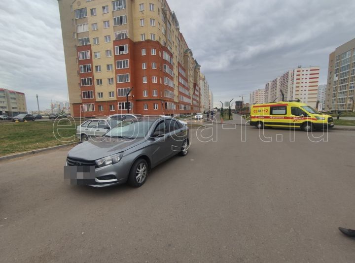 В Елабуге на пешеходном переходе сбили человека