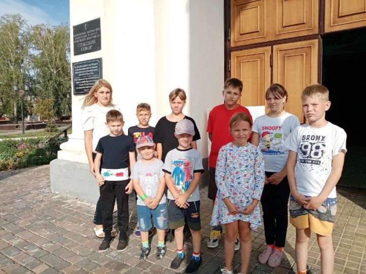 Воспитанники Елабужского детского дома посетили Спасский собор